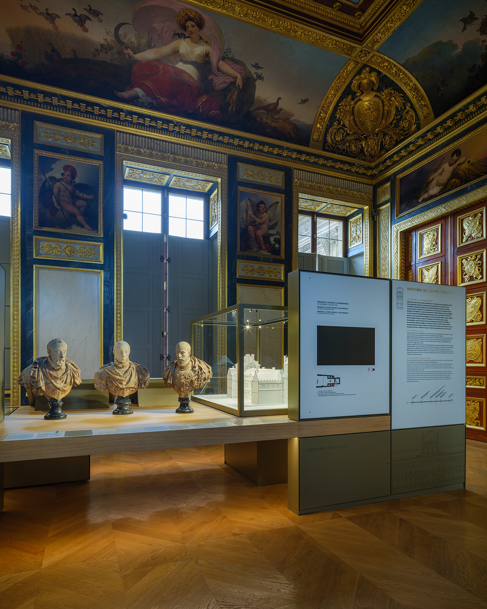 Appartement du Roi / Salle des verres - Louvre Museum - 