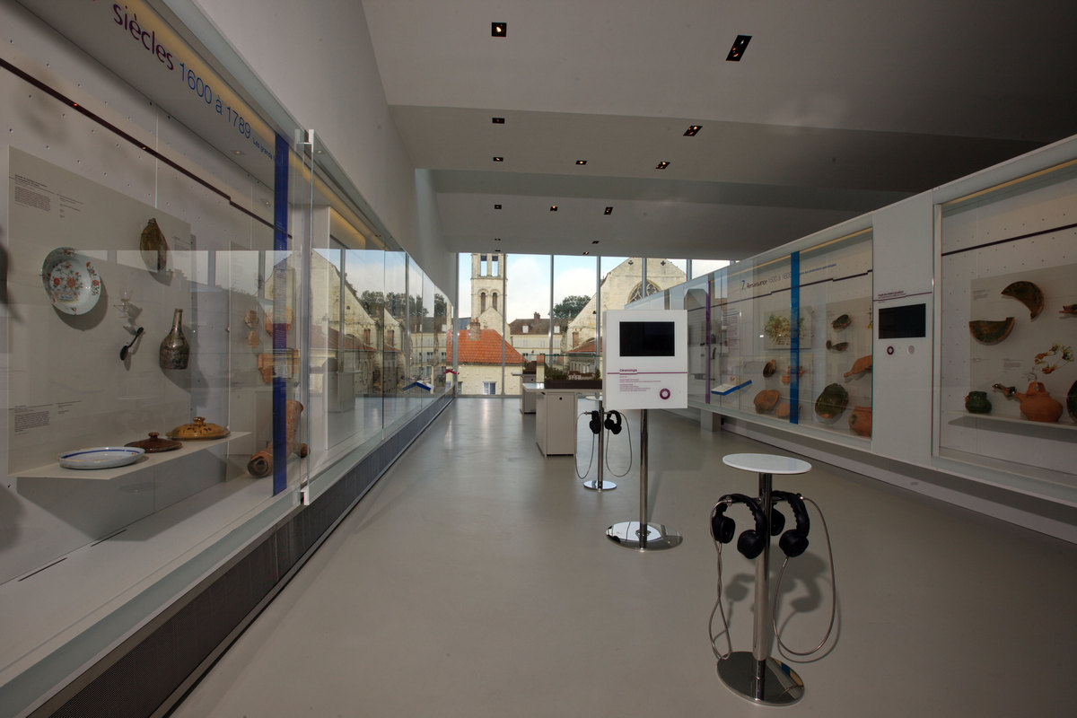 ARCHEA-Museum - Museum für Geschichte und Archäologie, Louvres, Frankreich - 