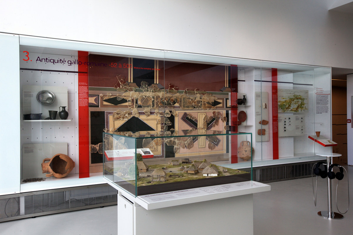 ARCHEA-Museum - Museum für Geschichte und Archäologie, Louvres, Frankreich - 